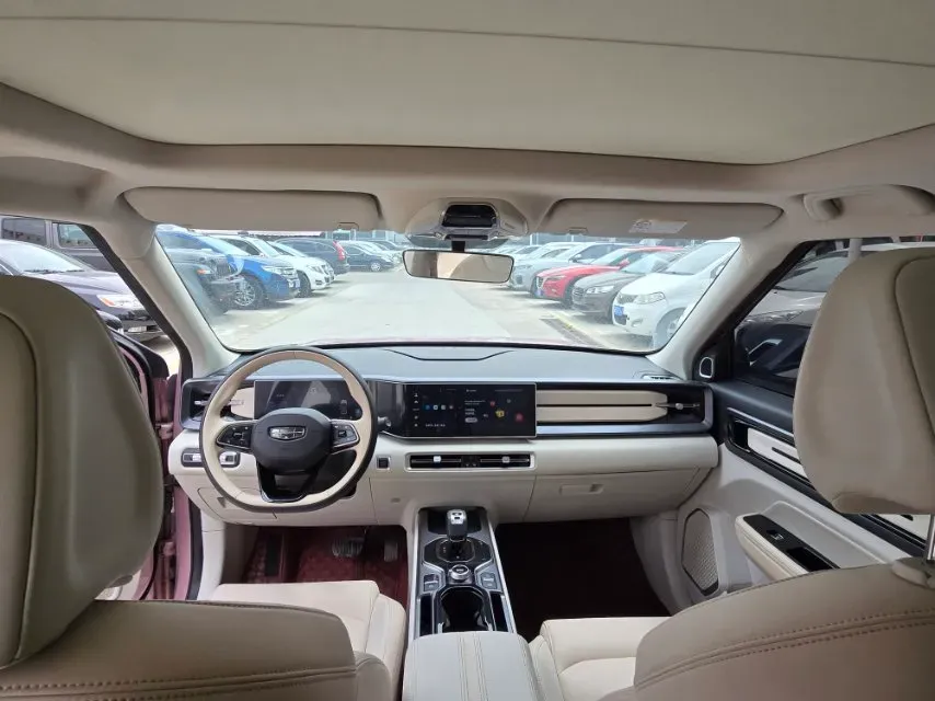 2023 Geely ICON 1.5T 181HP L4 7DCT,autocango,china used car exporter,china ev exporter,chinese used car exporter,chinese used ev exporter