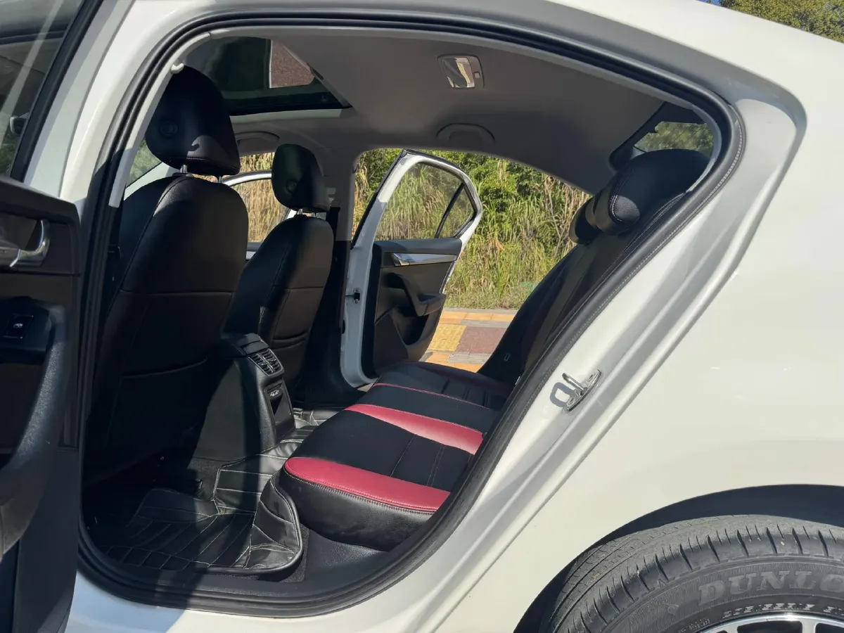 2018 Skoda Octavia 1.6L 110HP L4 6AT,autocango,china used car exporter,china ev exporter,chinese used car exporter,chinese used ev exporter