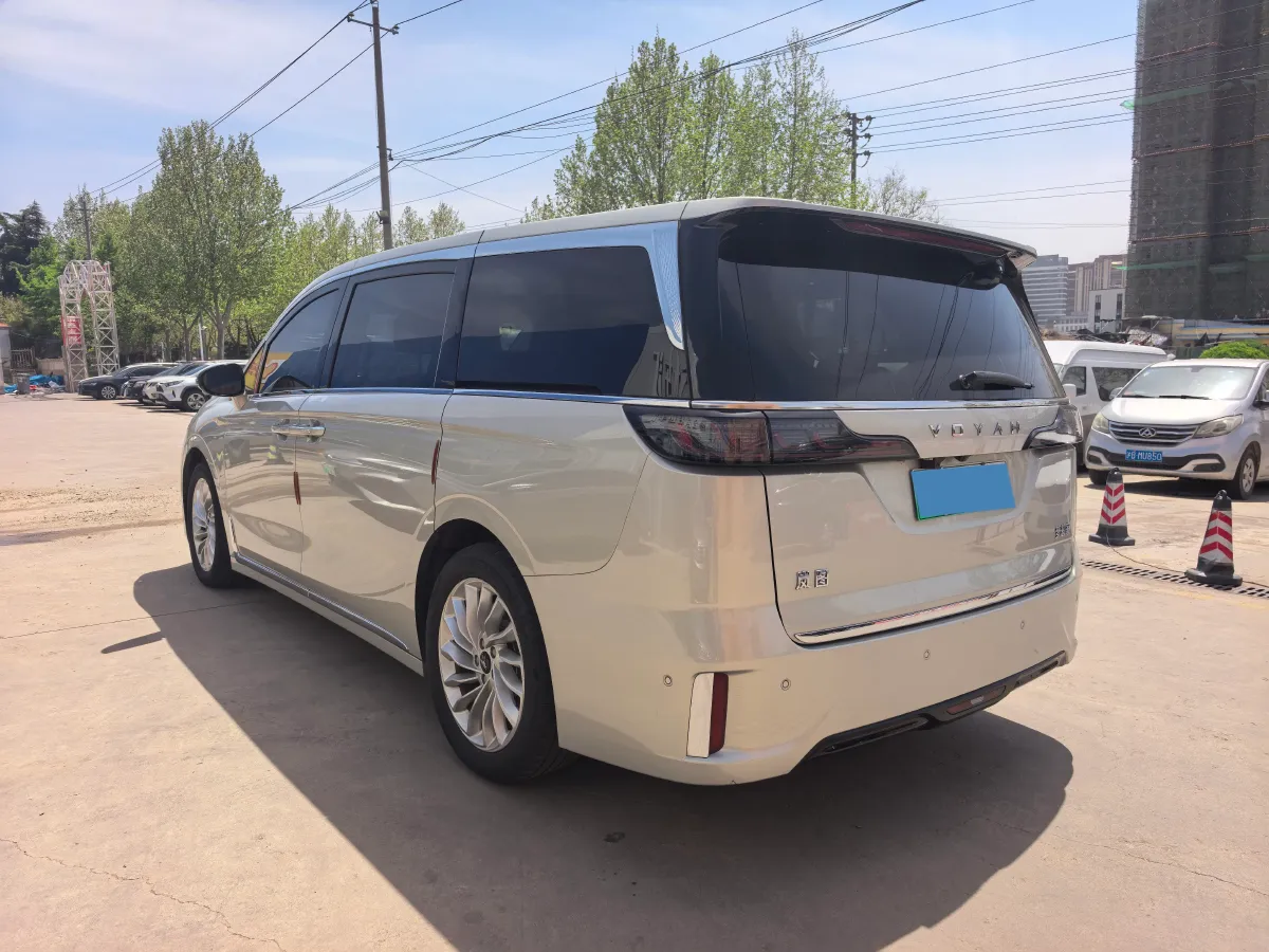 2022 Voyah Dream BEV 82KWH,autocango,china used car exporter,china ev exporter,chinese used car exporter,chinese used ev exporter