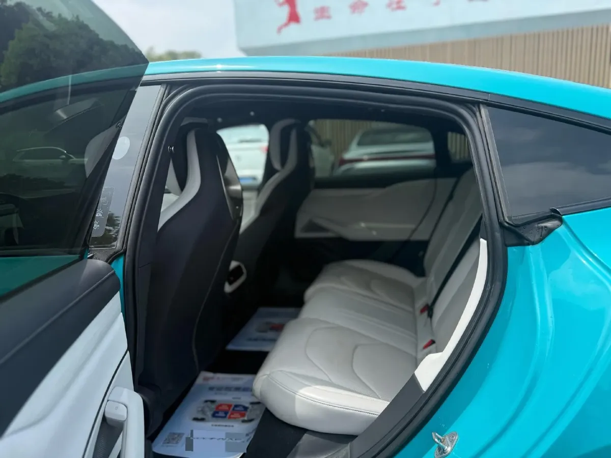 2024 MI SU7 BEV 101KWH,autocango,china used car exporter,china ev exporter,chinese used car exporter,chinese used ev exporter