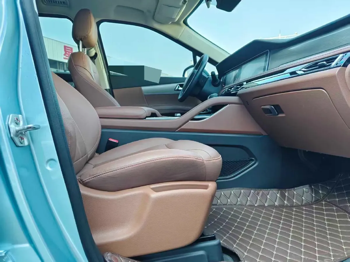 2020 HaiMa 7X 1.6T 195HP L4 6AT,autocango,china used car exporter,china ev exporter,chinese used car exporter,chinese used ev exporter