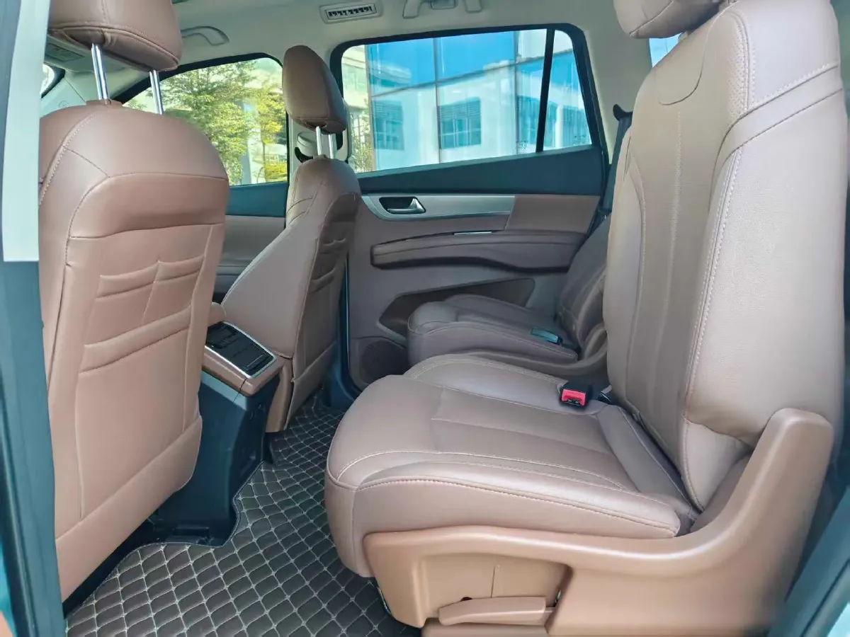 2020 HaiMa 7X 1.6T 195HP L4 6AT,autocango,china used car exporter,china ev exporter,chinese used car exporter,chinese used ev exporter