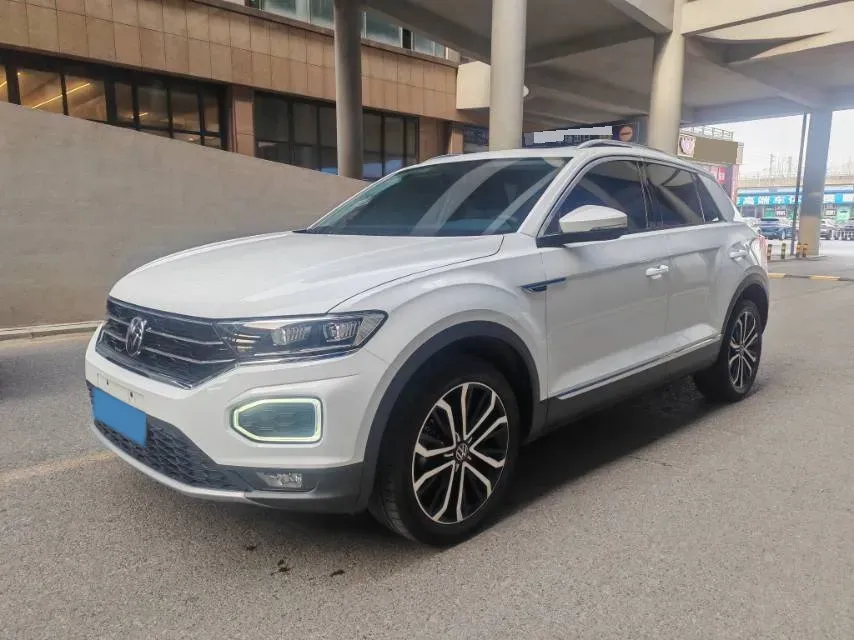 2022 Volkswagen T-Roc 1.4T 150HP L4 7DCT,autocango,china used car exporter,china ev exporter,chinese used car exporter,chinese used ev exporter