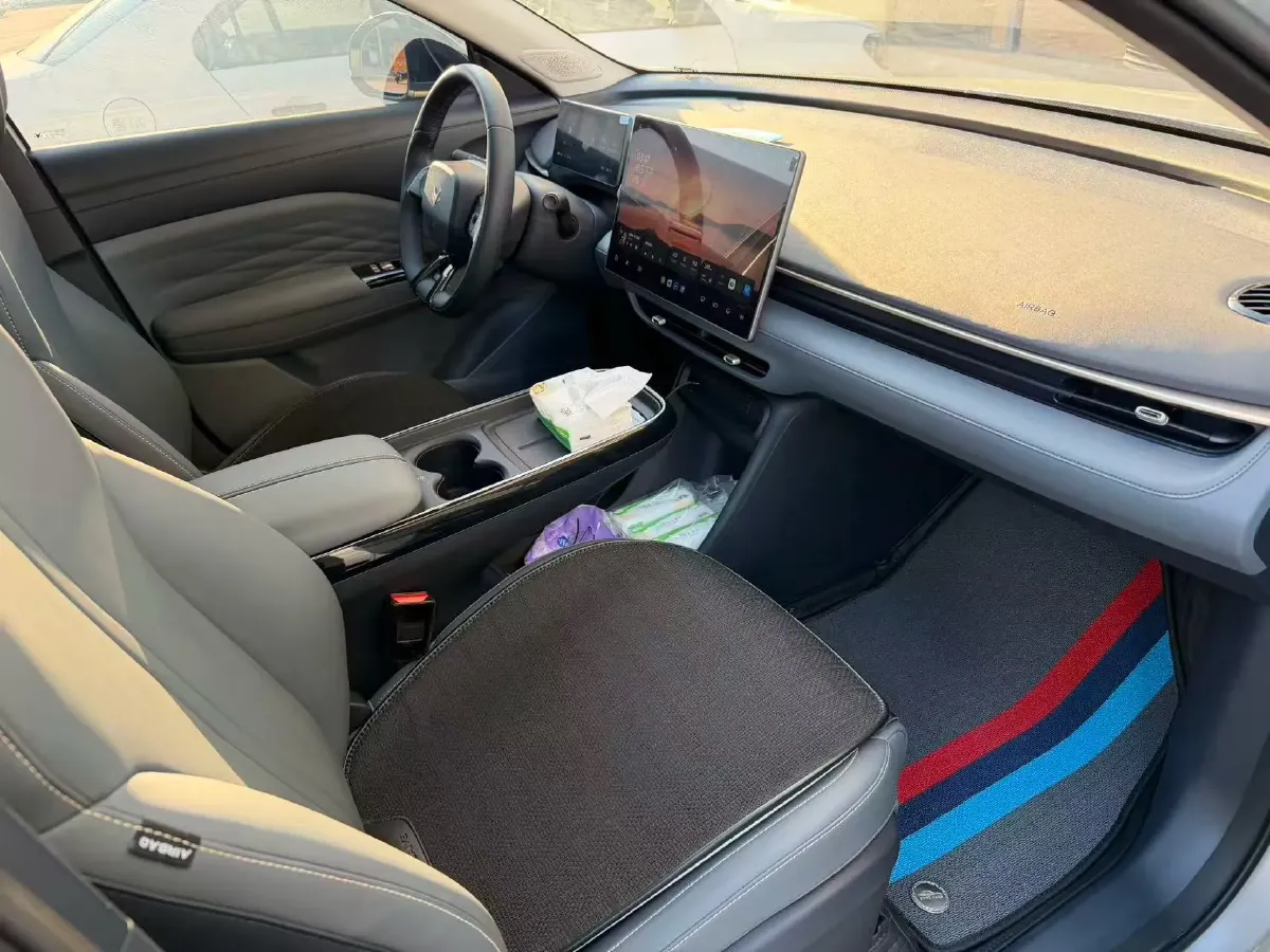 2025 WuLing HongGuang New Energy REEV 99HP REEV,autocango,china used car exporter,china ev exporter,chinese used car exporter,chinese used ev exporter