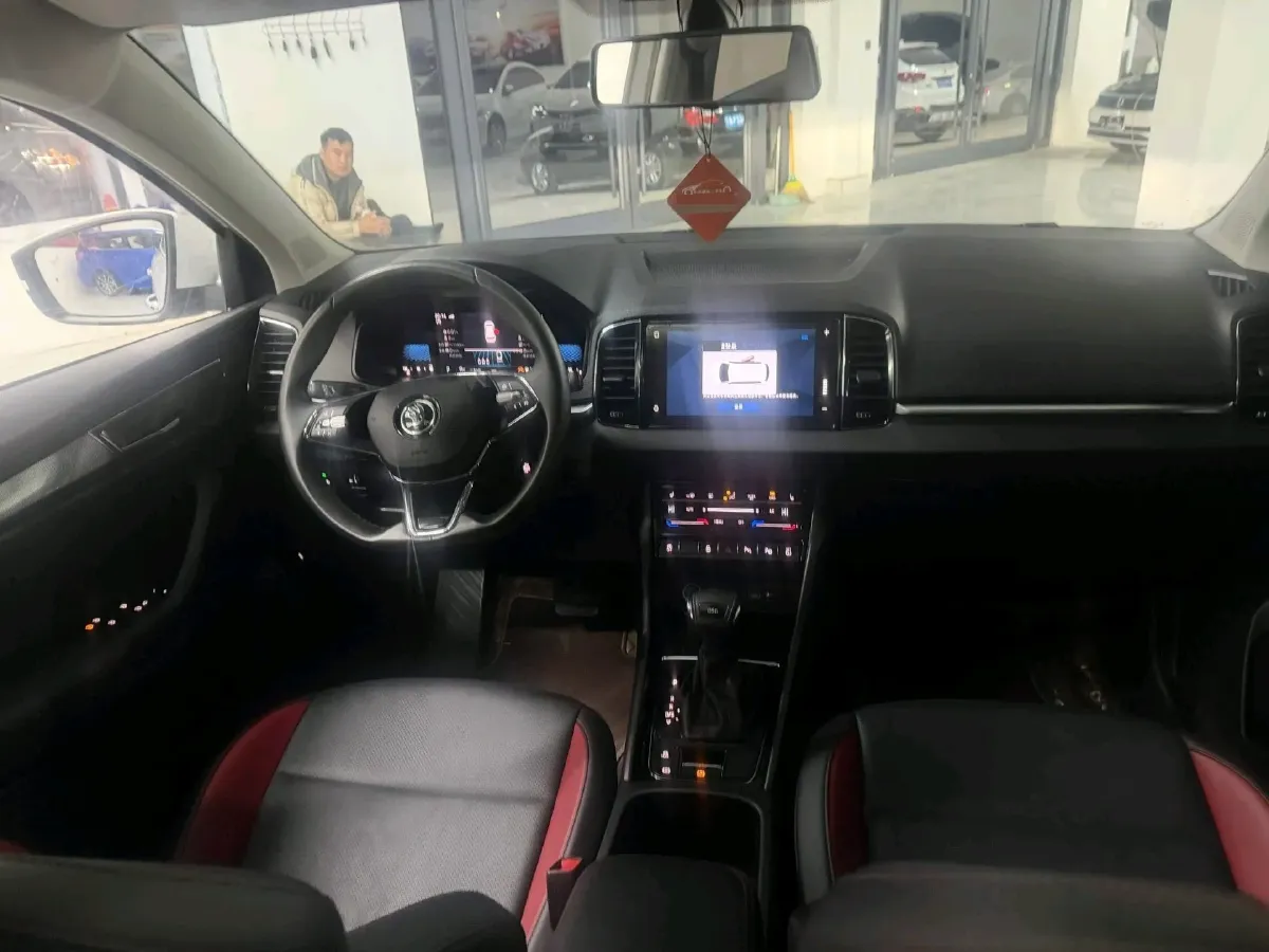 2024 Skoda Karoq 1.4T 150HP L4 7DCT,autocango,china used car exporter,china ev exporter,chinese used car exporter,chinese used ev exporter