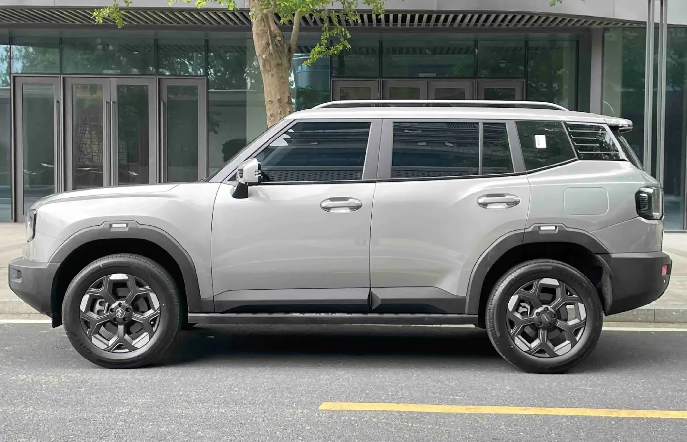 2025 Jetour Freeman 2.0T 254HP L4 8AT,autocango,china used car exporter,china ev exporter,chinese used car exporter,chinese used ev exporter