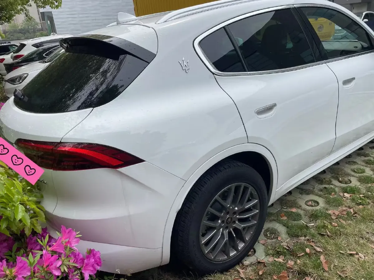 2022 Maserati Levante 2.0T 330HP L4 8AT,autocango,china used car exporter,china ev exporter,chinese used car exporter,chinese used ev exporter