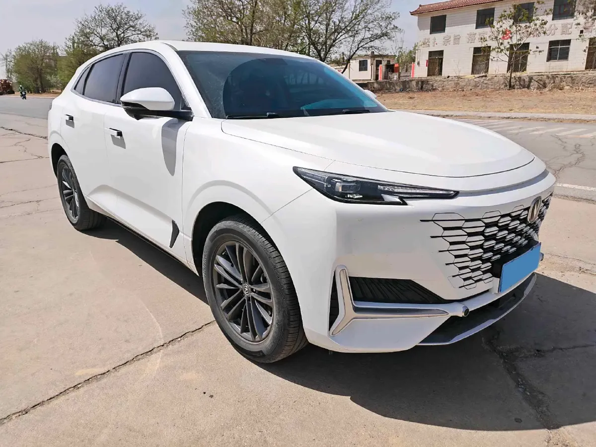 2021 ChangAn UNI-K 2.0T 233HP L4 8AT,autocango,china used car exporter,china ev exporter,chinese used car exporter,chinese used ev exporter