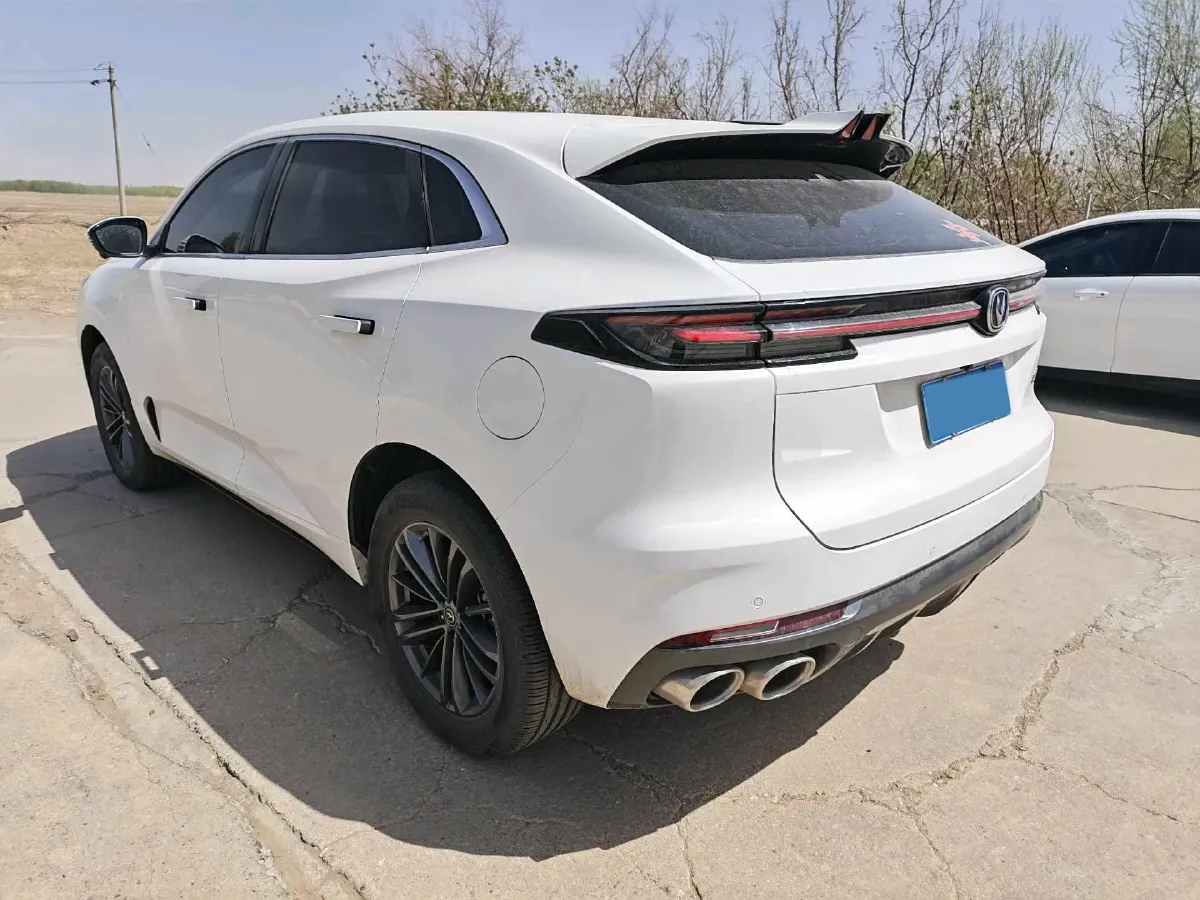 2021 ChangAn UNI-K 2.0T 233HP L4 8AT,autocango,china used car exporter,china ev exporter,chinese used car exporter,chinese used ev exporter