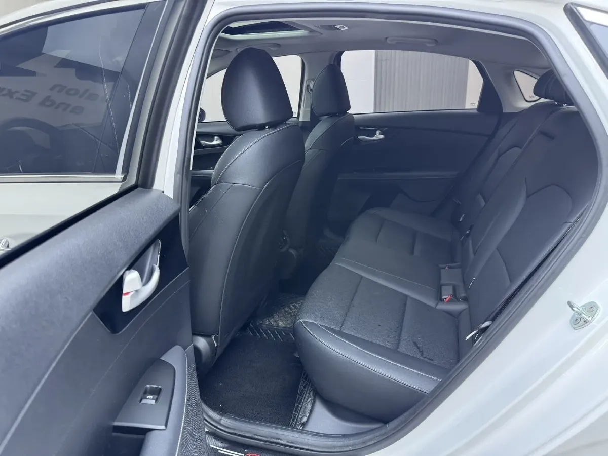 2021 Kia K3 1.5L 115HP L4 CVT,autocango,china used car exporter,china ev exporter,chinese used car exporter,chinese used ev exporter