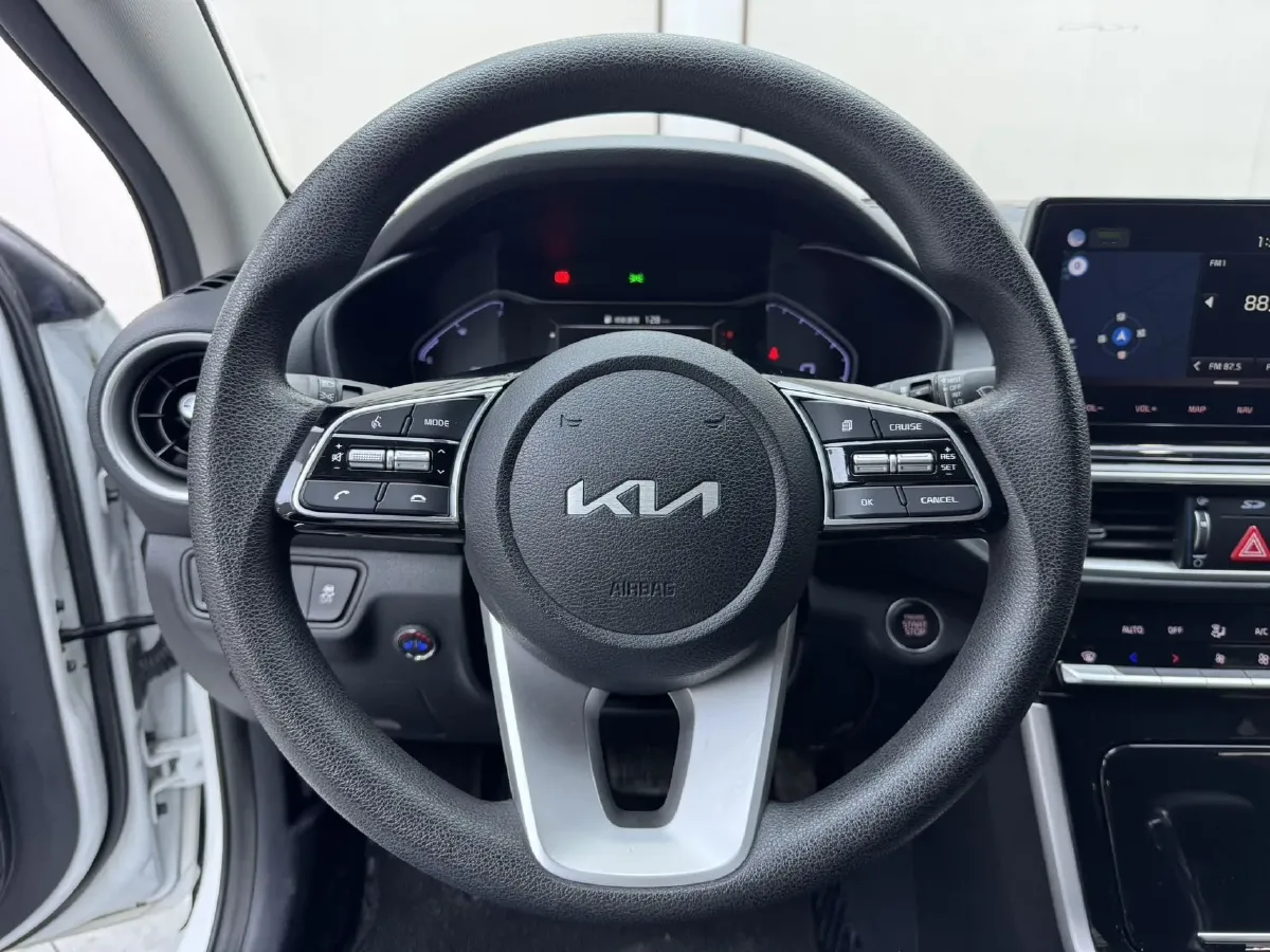 2021 Kia K3 1.5L 115HP L4 CVT,autocango,china used car exporter,china ev exporter,chinese used car exporter,chinese used ev exporter