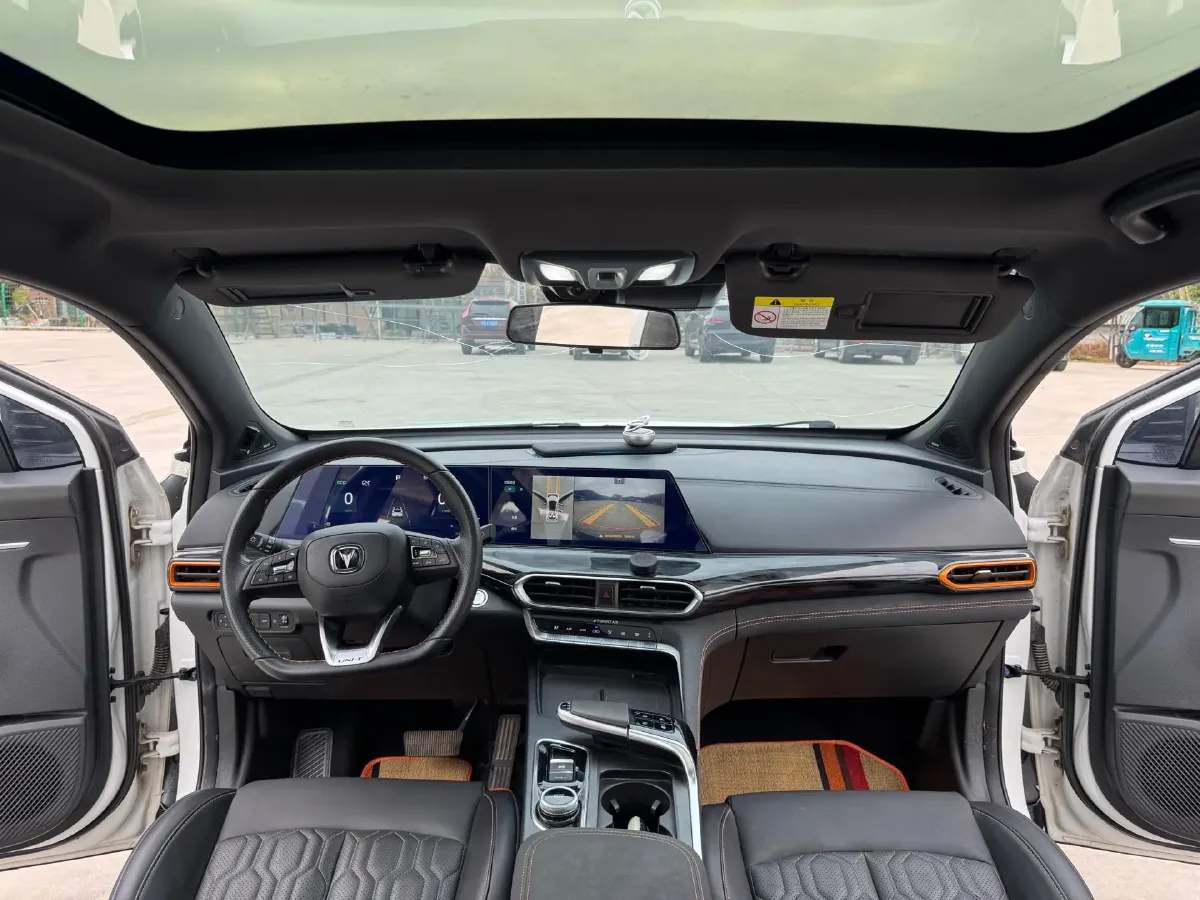 2022 ChangAn UNI-T 1.5T 188HP L4 7DCT,autocango,china used car exporter,china ev exporter,chinese used car exporter,chinese used ev exporter