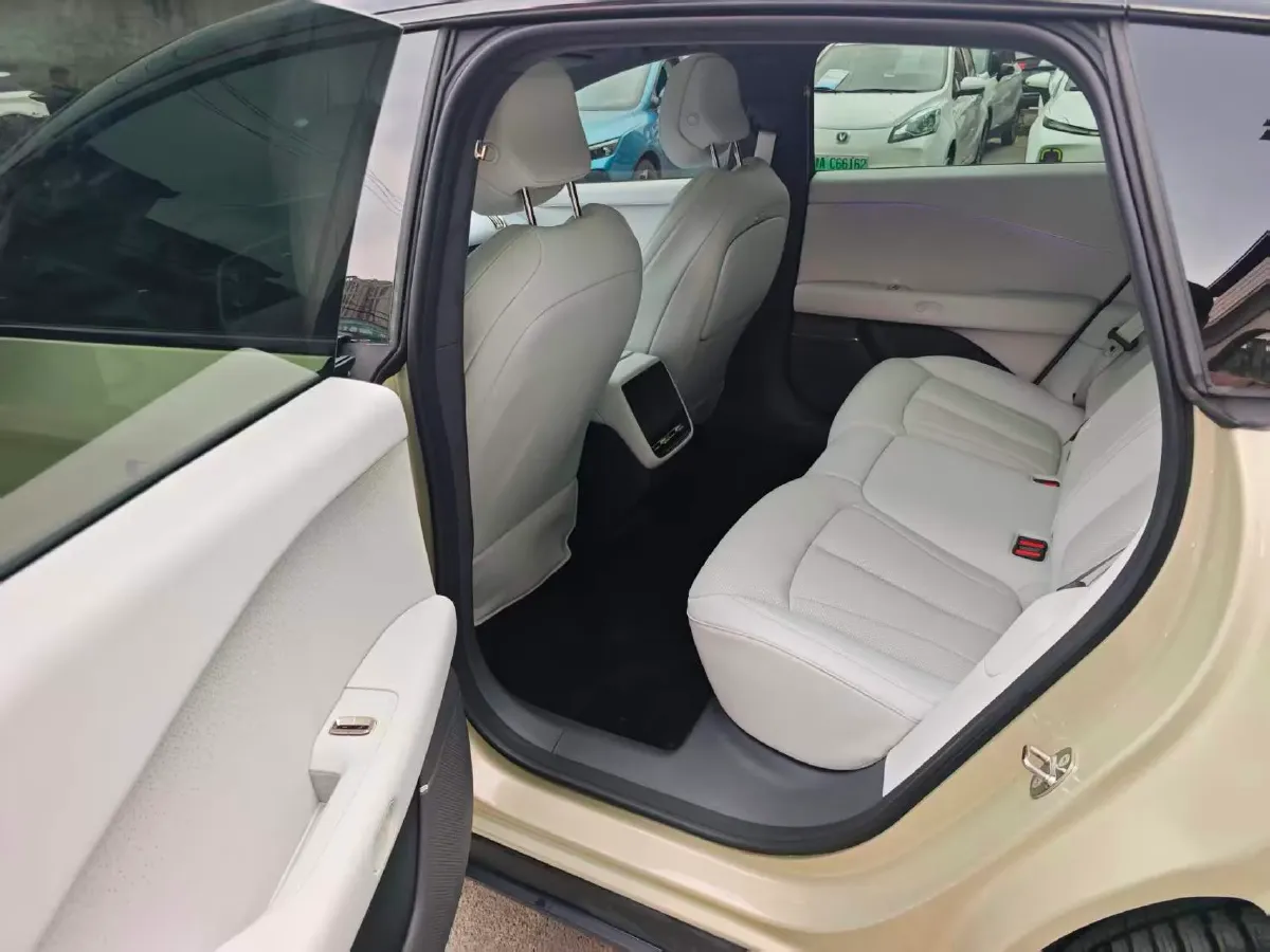 2024 Xpeng P7+ BEV 60.7KWH,autocango,china used car exporter,china ev exporter,chinese used car exporter,chinese used ev exporter