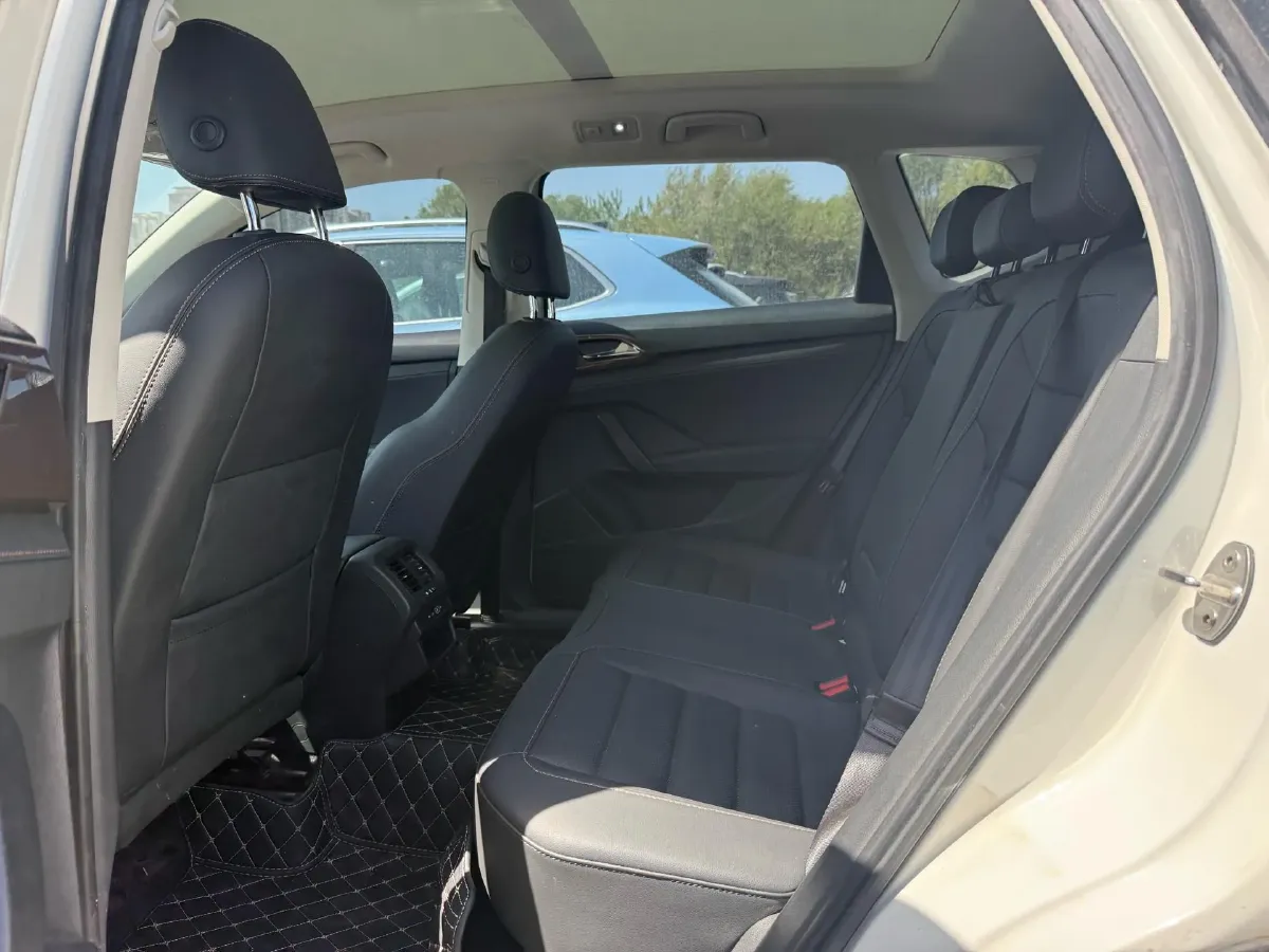 2021 Volkswagen Tharu 1.4T 150HP L4 7DCT,autocango,china used car exporter,china ev exporter,chinese used car exporter,chinese used ev exporter