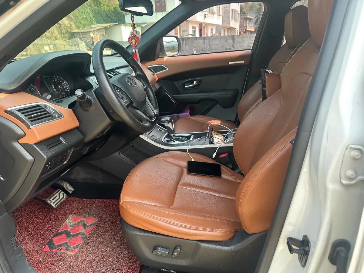 2018 Landwind X7 1.5T 163HP L4 8AT,autocango,china used car exporter,china ev exporter,chinese used car exporter,chinese used ev exporter