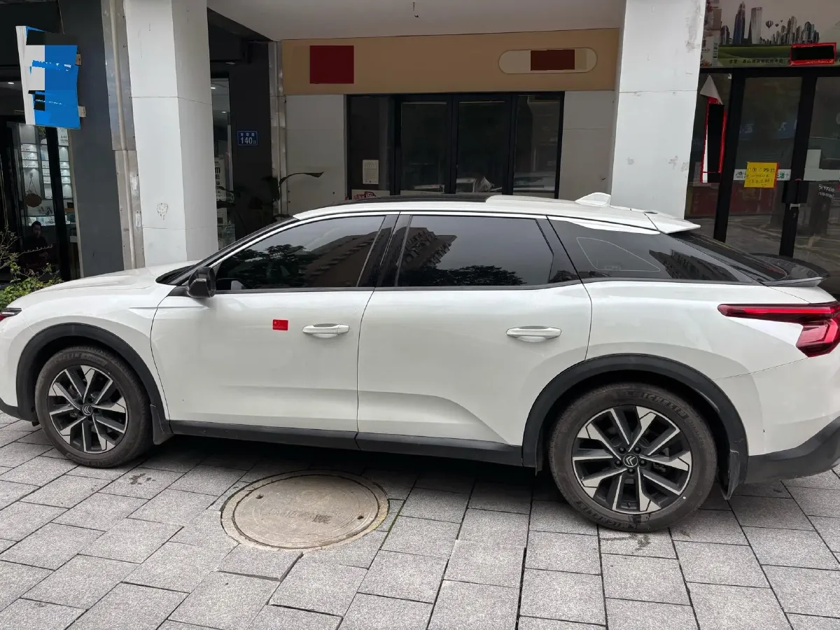 2022 Citroen C5 X 1.6T 175HP L4 8AT,autocango,china used car exporter,china ev exporter,chinese used car exporter,chinese used ev exporter