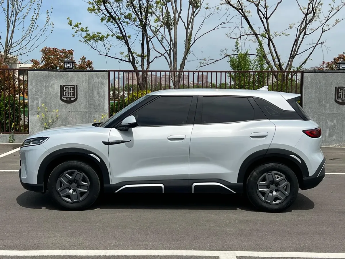 2024 BYD YuanUP BEV 45.12KWH,autocango,china used car exporter,china ev exporter,chinese used car exporter,chinese used ev exporter