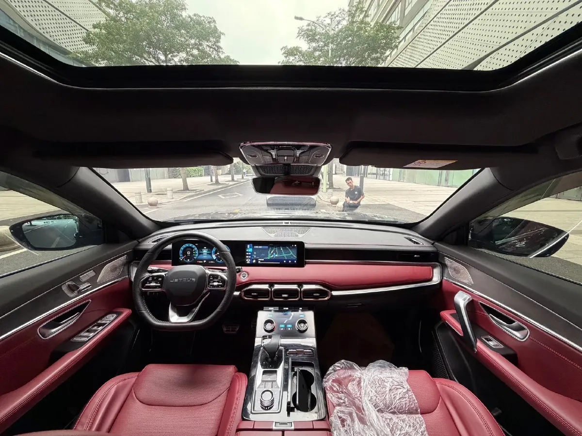 2021 Jetour X70 Plus 1.6T 197HP L4 7DCT,autocango,china used car exporter,china ev exporter,chinese used car exporter,chinese used ev exporter