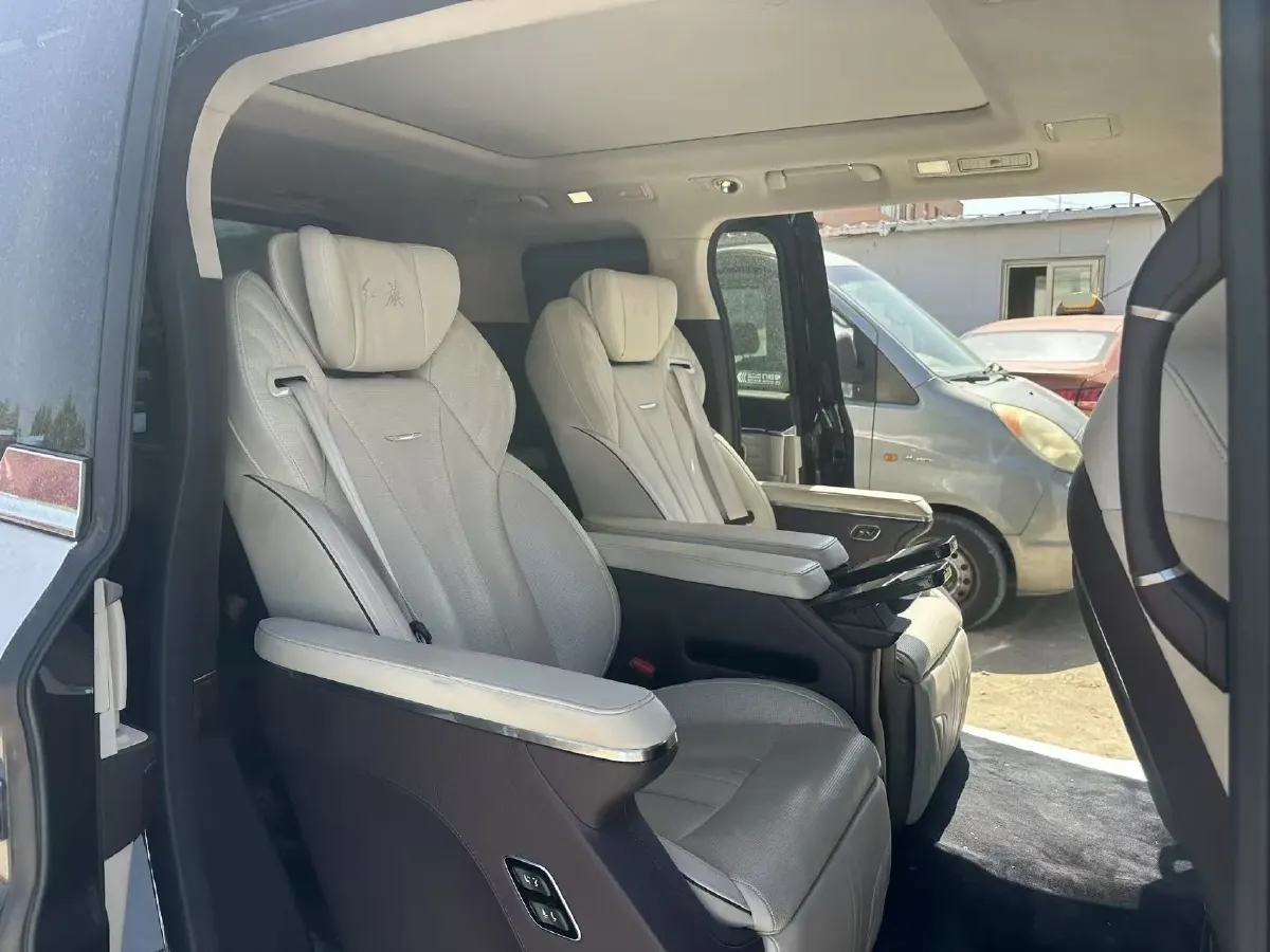 2023 HongQi HQ9 2.0T 252HP L4 8AT,autocango,china used car exporter,china ev exporter,chinese used car exporter,chinese used ev exporter