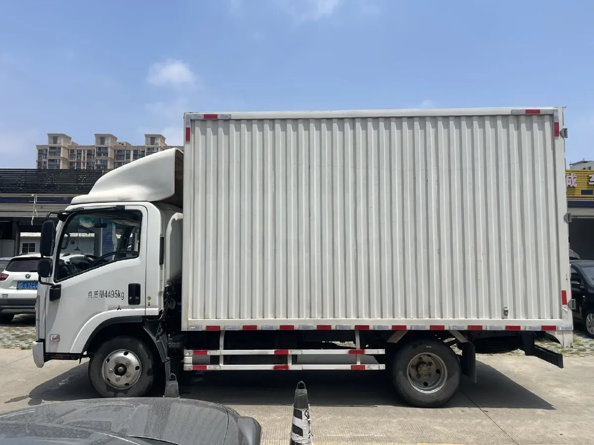 2025 Isuzu Light Truck 5MT,autocango,china used car exporter,china ev exporter,chinese used car exporter,chinese used ev exporter
