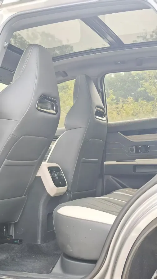 2024 Jetour ShanHai L6 1.5T 156HP L4 1DHT PHEV 19.43KWH,autocango,china used car exporter,china ev exporter,chinese used car exporter,chinese used ev exporter