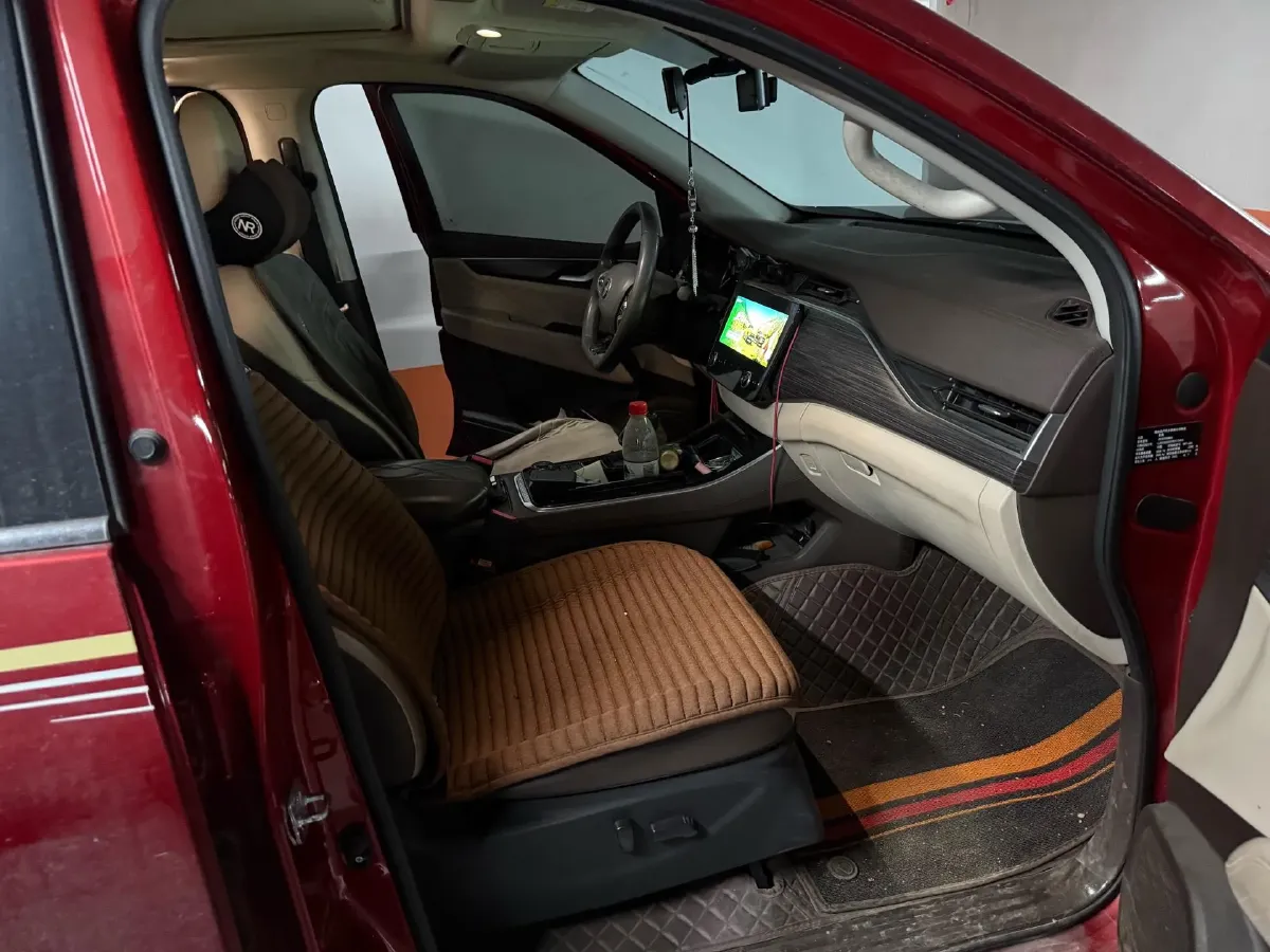 2023 Dongfeng RuiQi 7 2.3T 166HP L4 8AT,autocango,china used car exporter,china ev exporter,chinese used car exporter,chinese used ev exporter