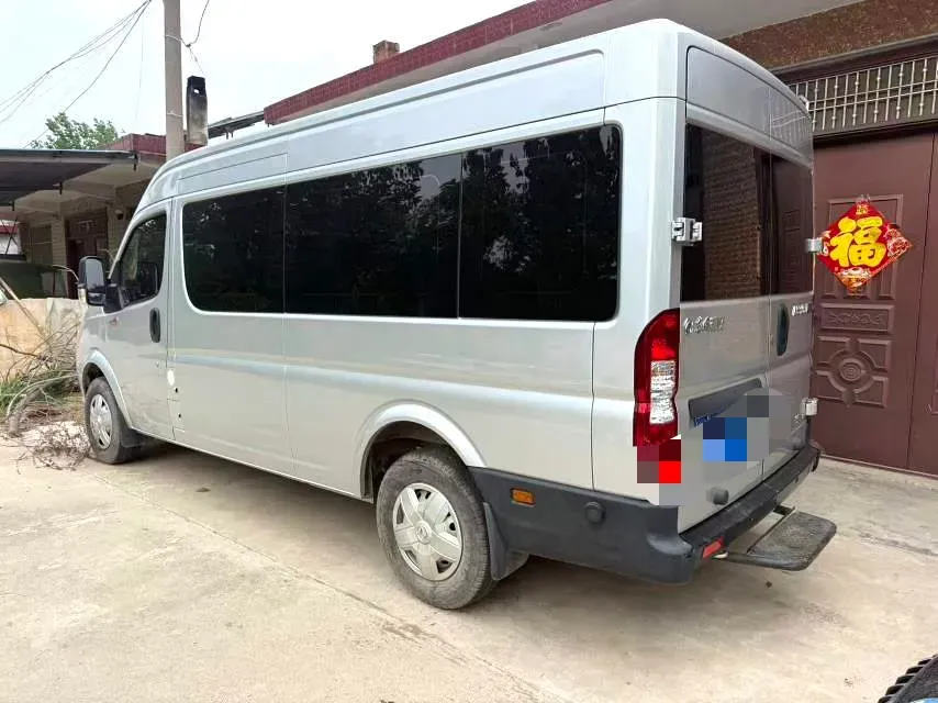 2021 DongFeng DFAC YuFeng 2.4T 140HP L4 6MT,autocango,china used car exporter,china ev exporter,chinese used car exporter,chinese used ev exporter