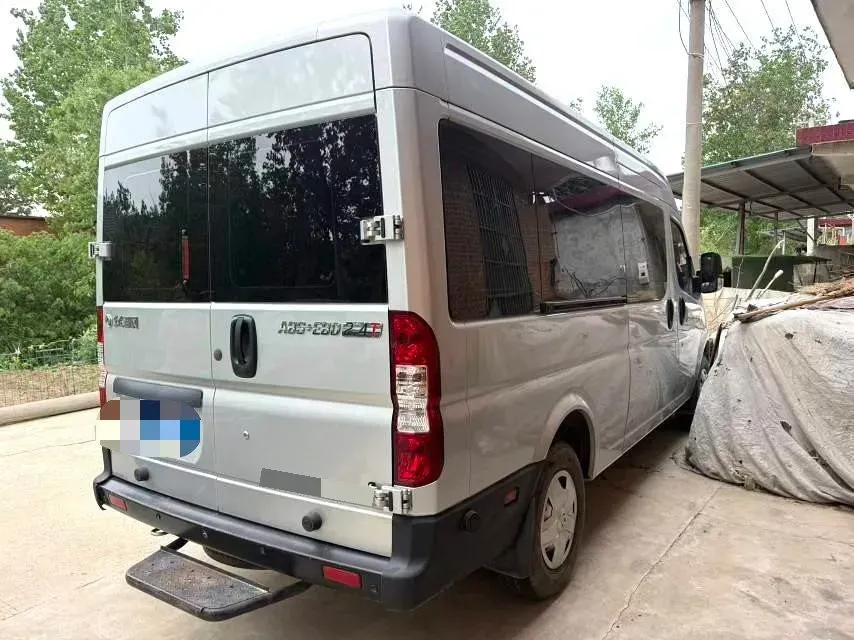 2021 DongFeng DFAC YuFeng 2.4T 140HP L4 6MT,autocango,china used car exporter,china ev exporter,chinese used car exporter,chinese used ev exporter