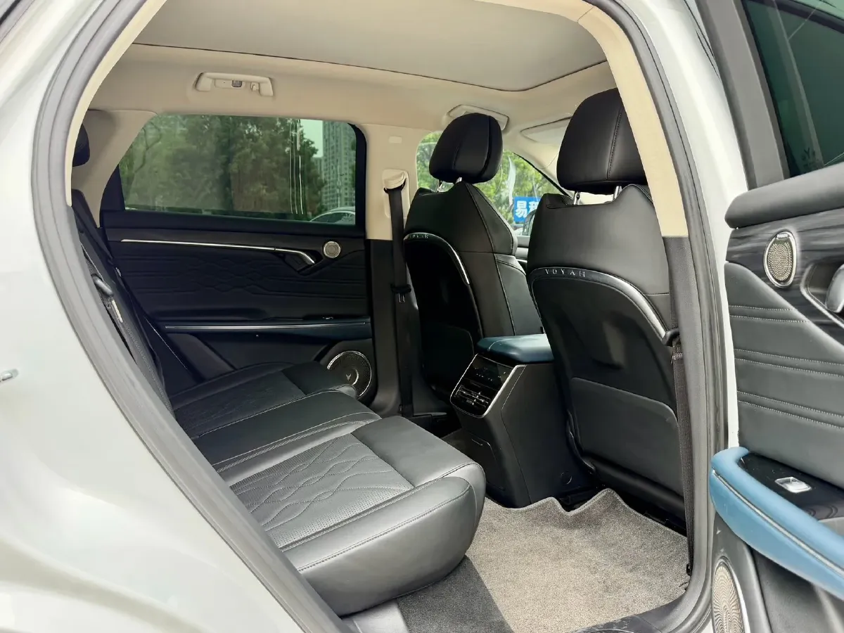 2024 Voyah FREE 1.5T 150HP L4 REEV 39.2KWH,autocango,china used car exporter,china ev exporter,chinese used car exporter,chinese used ev exporter