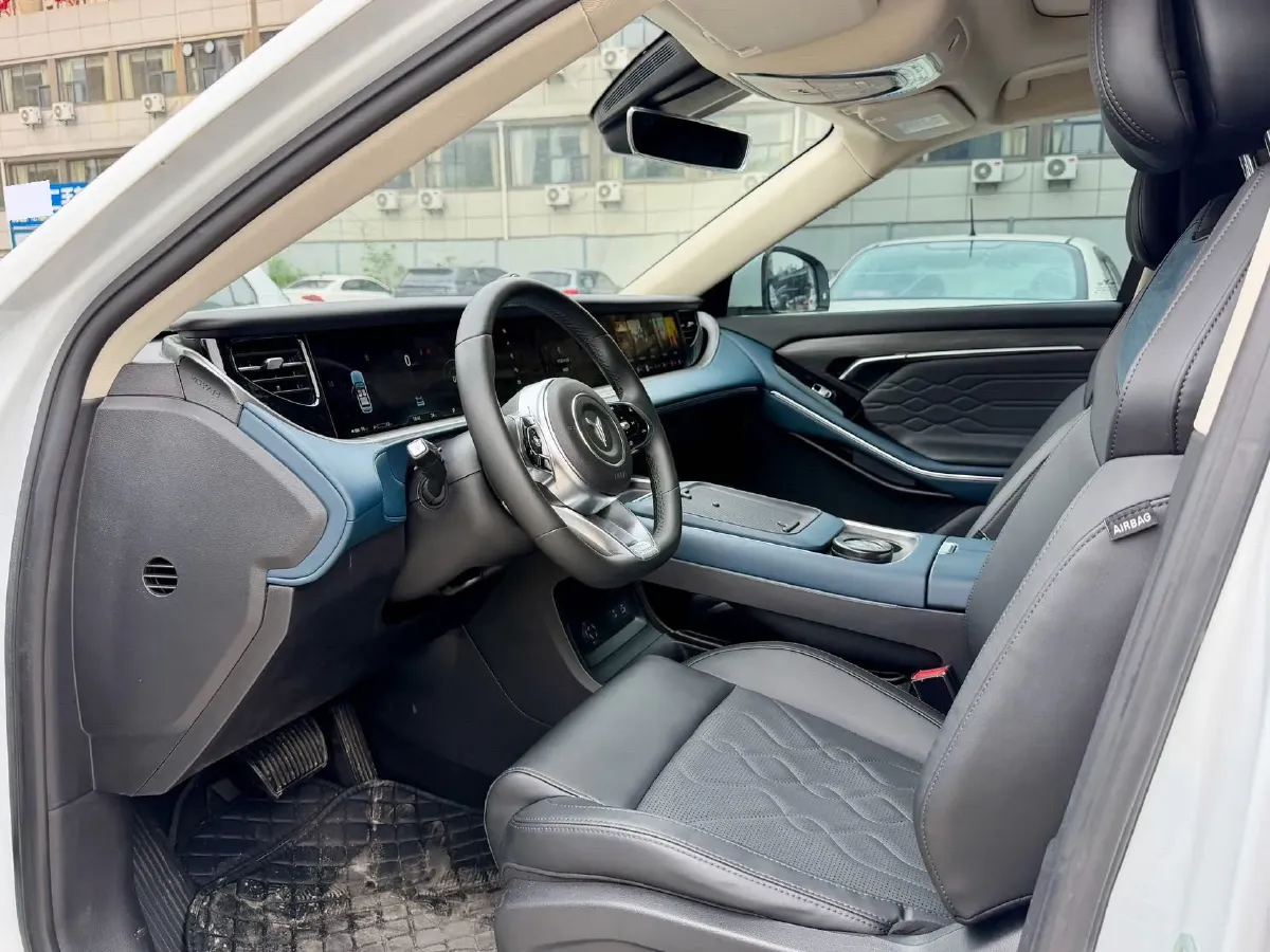 2024 Voyah FREE 1.5T 150HP L4 REEV 39.2KWH,autocango,china used car exporter,china ev exporter,chinese used car exporter,chinese used ev exporter