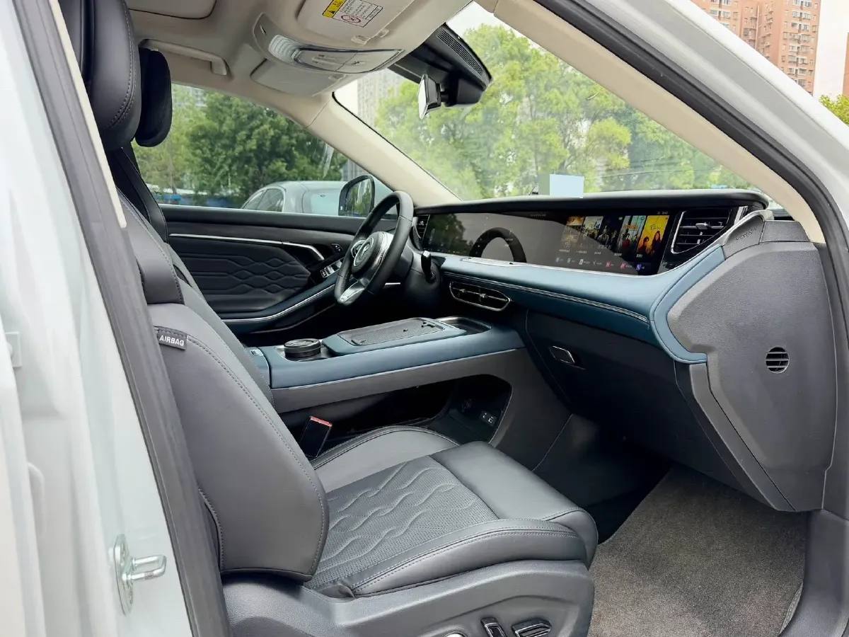 2024 Voyah FREE 1.5T 150HP L4 REEV 39.2KWH,autocango,china used car exporter,china ev exporter,chinese used car exporter,chinese used ev exporter