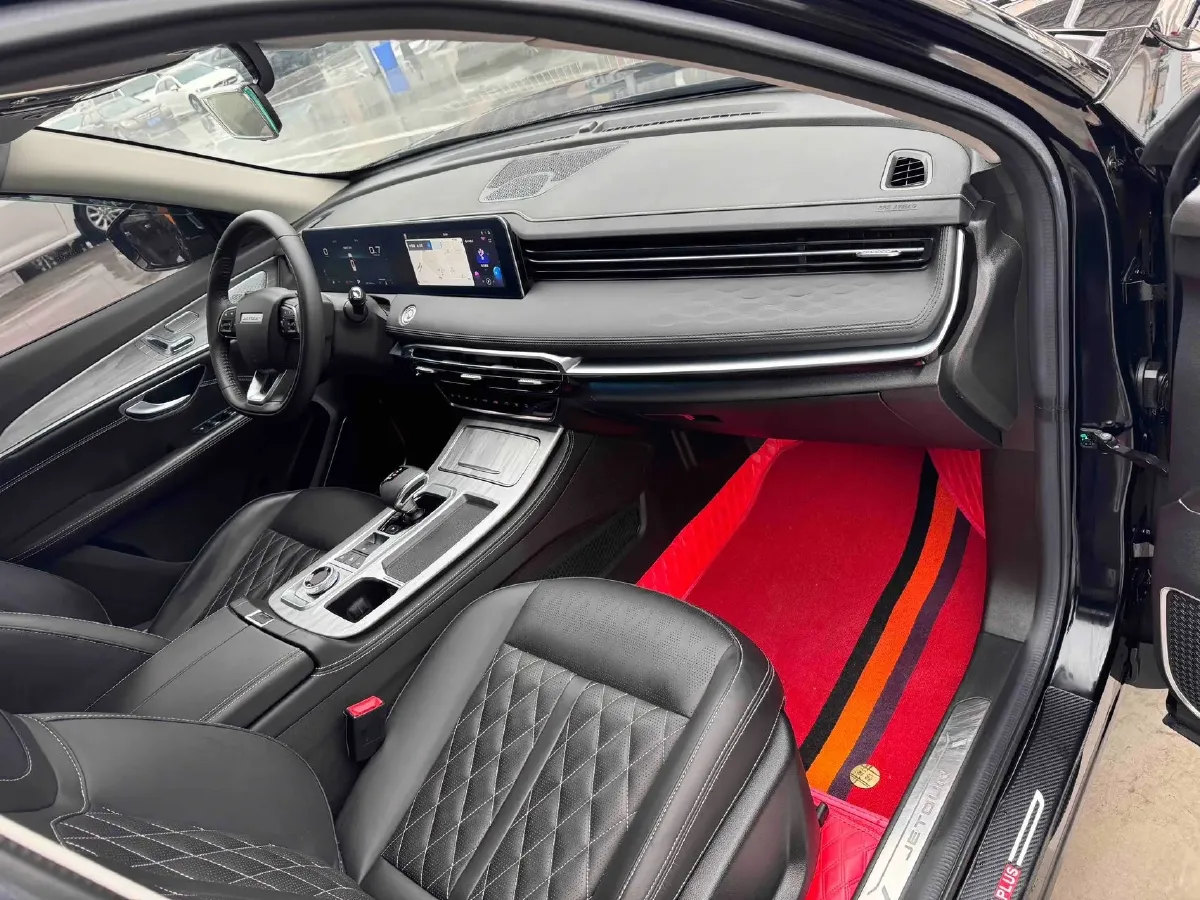 2023 ChangAn Oshan X7 Plus 1.5T 188HP L4 7DCT,autocango,china used car exporter,china ev exporter,chinese used car exporter,chinese used ev exporter