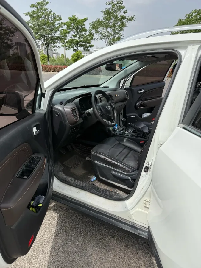 2017 GAC Trumpchi GS3 1.5L 114HP L4 5MT,autocango,china used car exporter,china ev exporter,chinese used car exporter,chinese used ev exporter