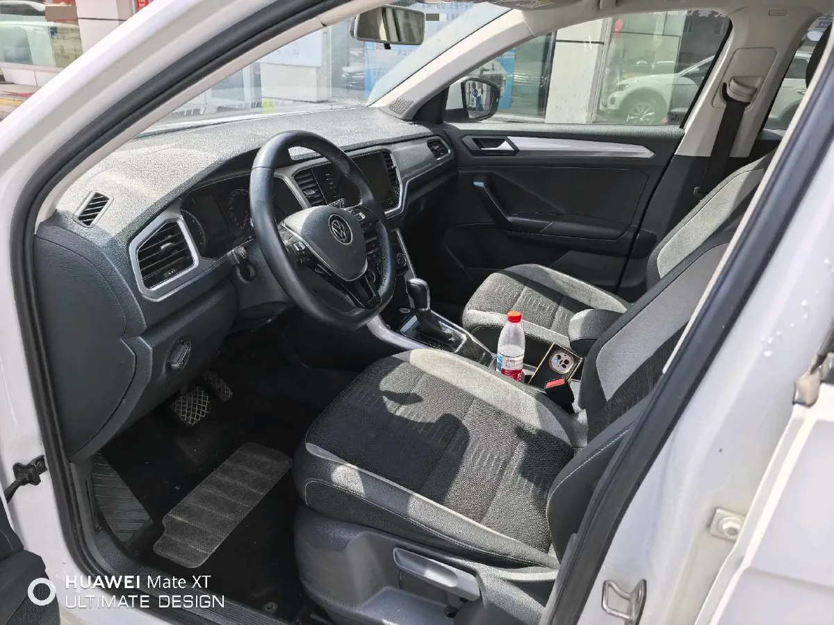 2022 Volkswagen T-Roc 1.4T 150HP L4 7DCT,autocango,china used car exporter,china ev exporter,chinese used car exporter,chinese used ev exporter