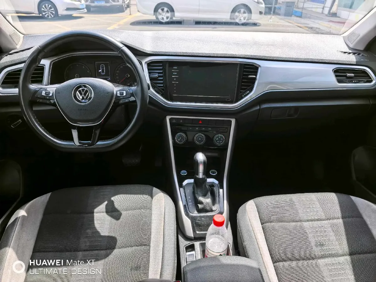2022 Volkswagen T-Roc 1.4T 150HP L4 7DCT,autocango,china used car exporter,china ev exporter,chinese used car exporter,chinese used ev exporter