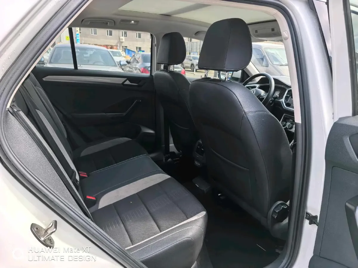 2022 Volkswagen T-Roc 1.4T 150HP L4 7DCT,autocango,china used car exporter,china ev exporter,chinese used car exporter,chinese used ev exporter