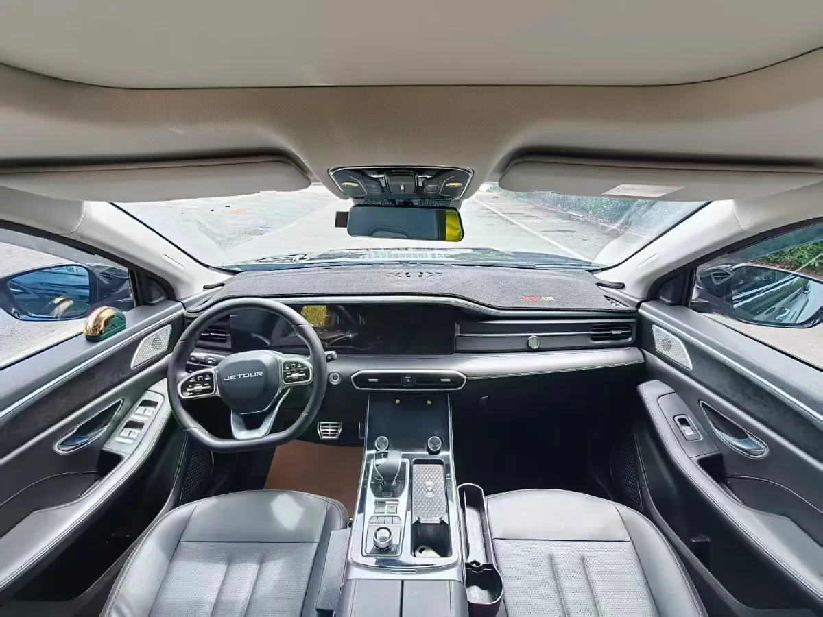 2022 Jetour X90 2.0T 254HP L4 7DCT,autocango,china used car exporter,china ev exporter,chinese used car exporter,chinese used ev exporter