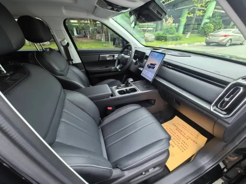 2023 Chery Exploration 06 1.6T 197HP L4 7DCT,autocango,china used car exporter,china ev exporter,chinese used car exporter,chinese used ev exporter