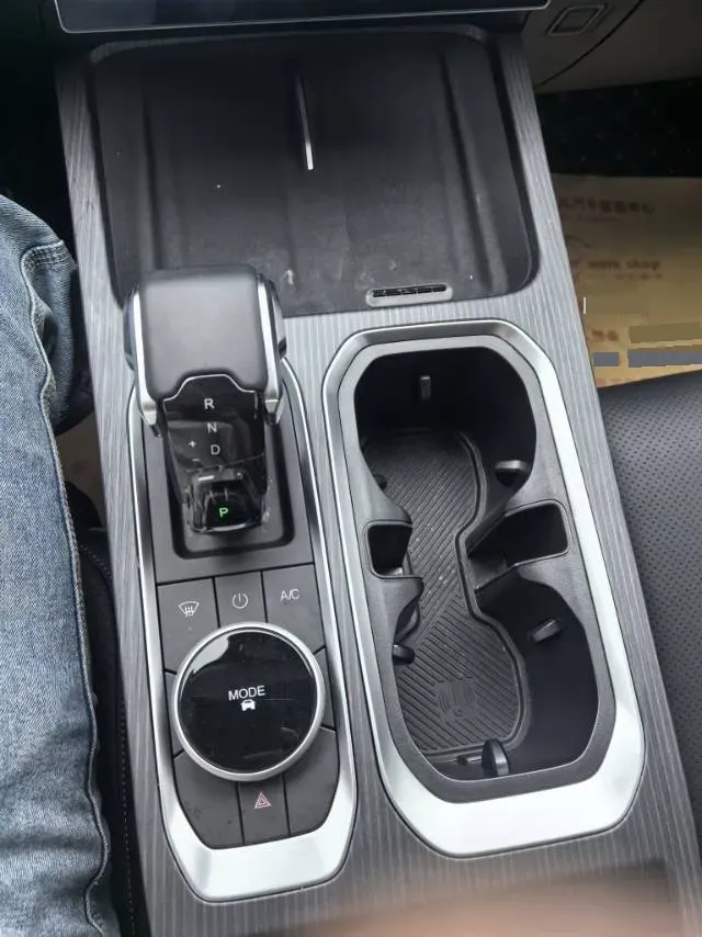 2023 Chery Exploration 06 1.6T 197HP L4 7DCT,autocango,china used car exporter,china ev exporter,chinese used car exporter,chinese used ev exporter