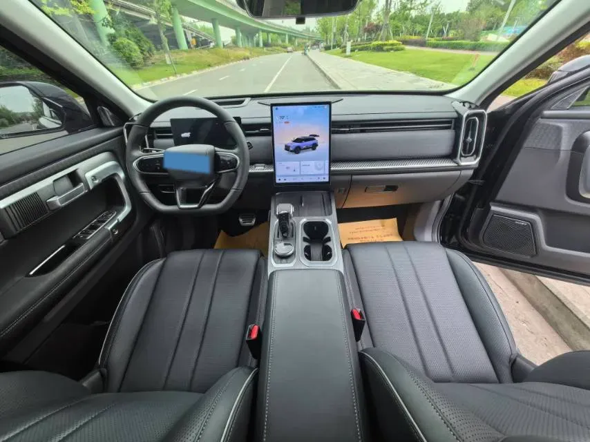 2023 Chery Exploration 06 1.6T 197HP L4 7DCT,autocango,china used car exporter,china ev exporter,chinese used car exporter,chinese used ev exporter