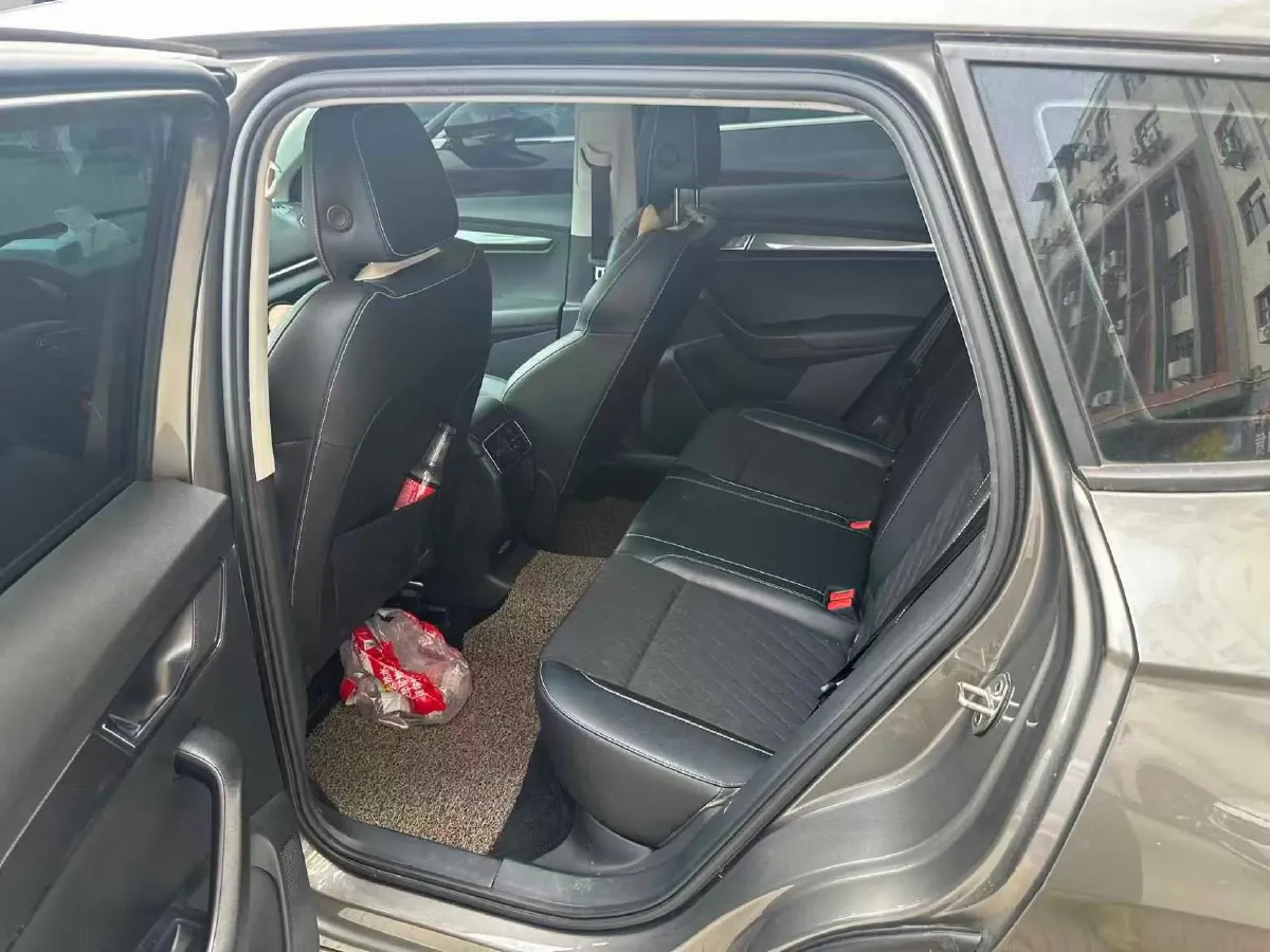 2019 Chevrolet Malibu XL 1.3T 165HP L3 CVT,autocango,china used car exporter,china ev exporter,chinese used car exporter,chinese used ev exporter