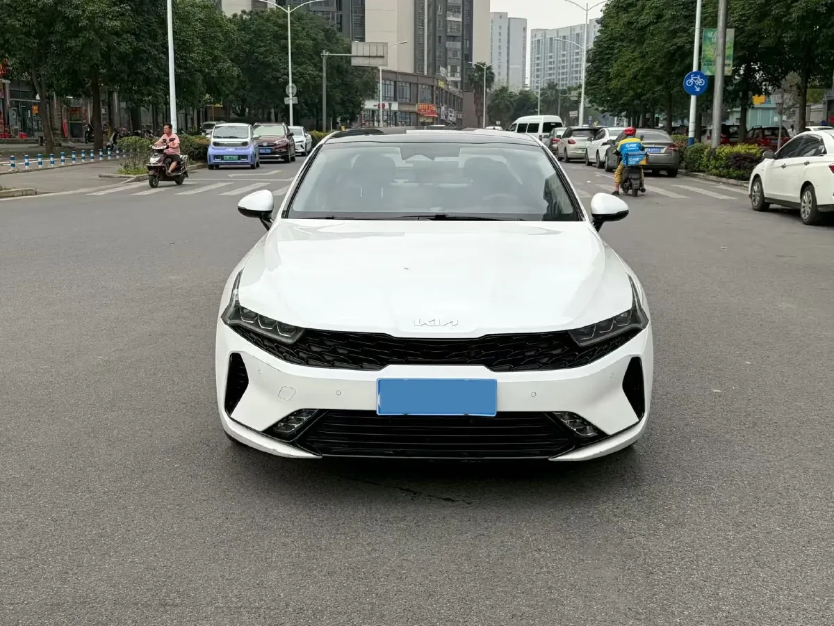 2021 Kia K5 2.0T 240HP L4 8AT,autocango,china used car exporter,china ev exporter,chinese used car exporter,chinese used ev exporter
