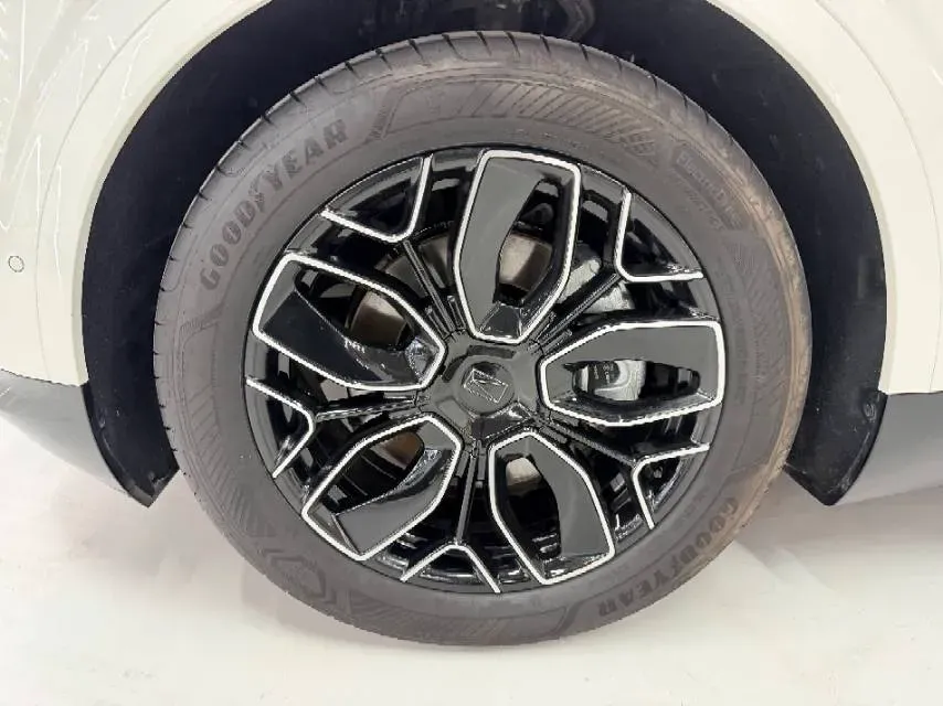 2026 Avatr 07 BEV,autocango,china used car exporter,china ev exporter,chinese used car exporter,chinese used ev exporter