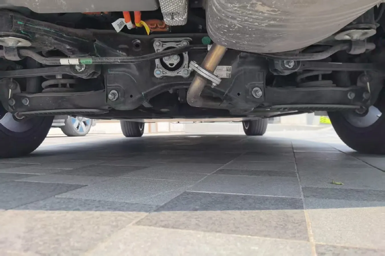 2024 Neta L 1.5L 91HP L4 REEV 40KWH,autocango,china used car exporter,china ev exporter,chinese used car exporter,chinese used ev exporter