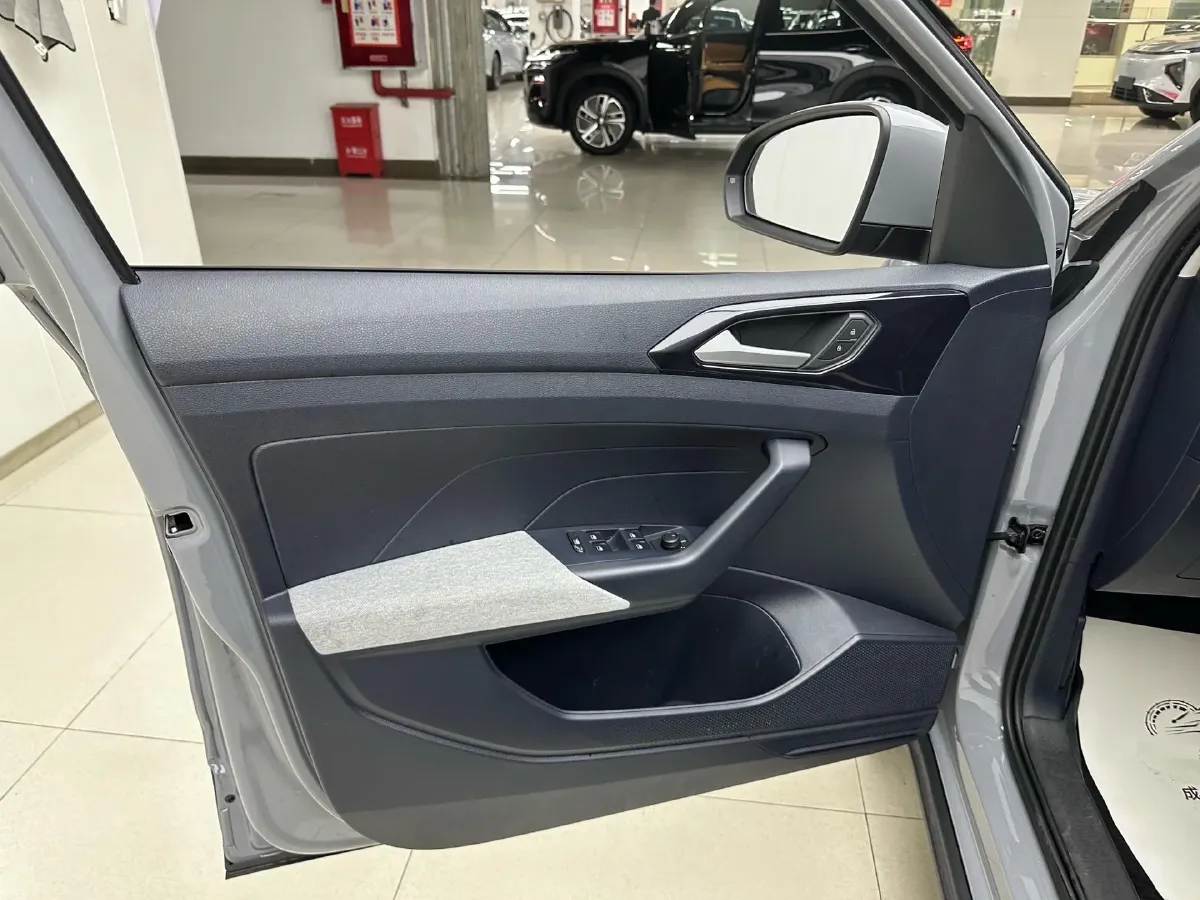 2025 Volkswagen Tharu 1.5L 110HP L4 6AT,autocango,china used car exporter,china ev exporter,chinese used car exporter,chinese used ev exporter