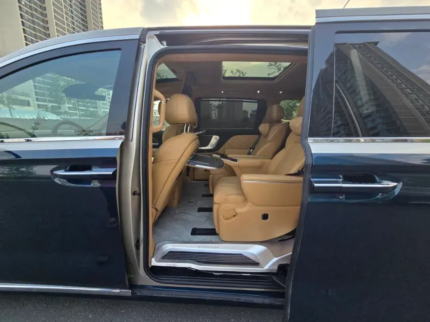 2026 Voyah Dream 1.5T 150HP L4 PHEV,autocango,china used car exporter,china ev exporter,chinese used car exporter,chinese used ev exporter