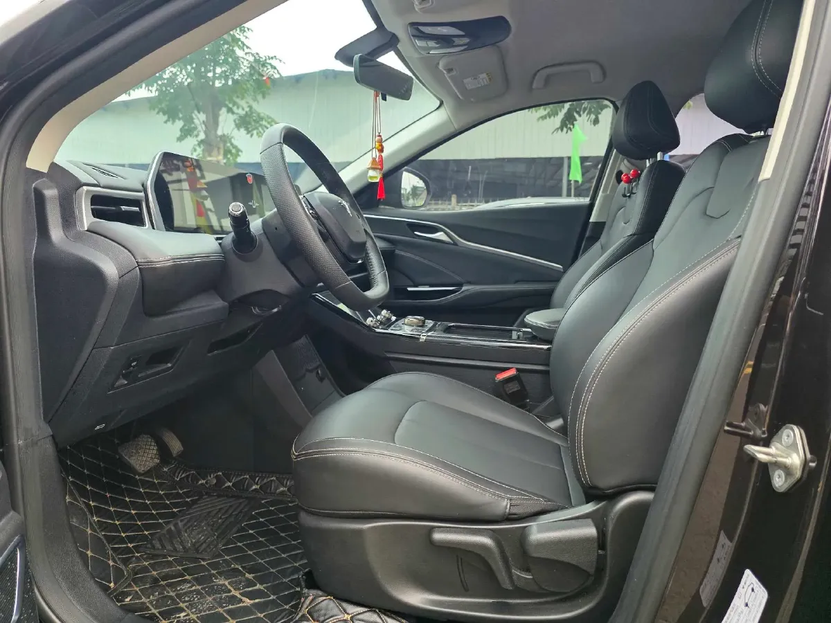 2022 MAXUS T70 2.0T 163HP L4 6AT,autocango,china used car exporter,china ev exporter,chinese used car exporter,chinese used ev exporter