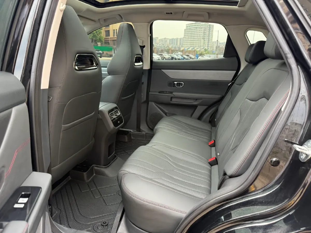 2025 Jetour DASHING 1.5T 156HP L4 6DCT,autocango,china used car exporter,china ev exporter,chinese used car exporter,chinese used ev exporter