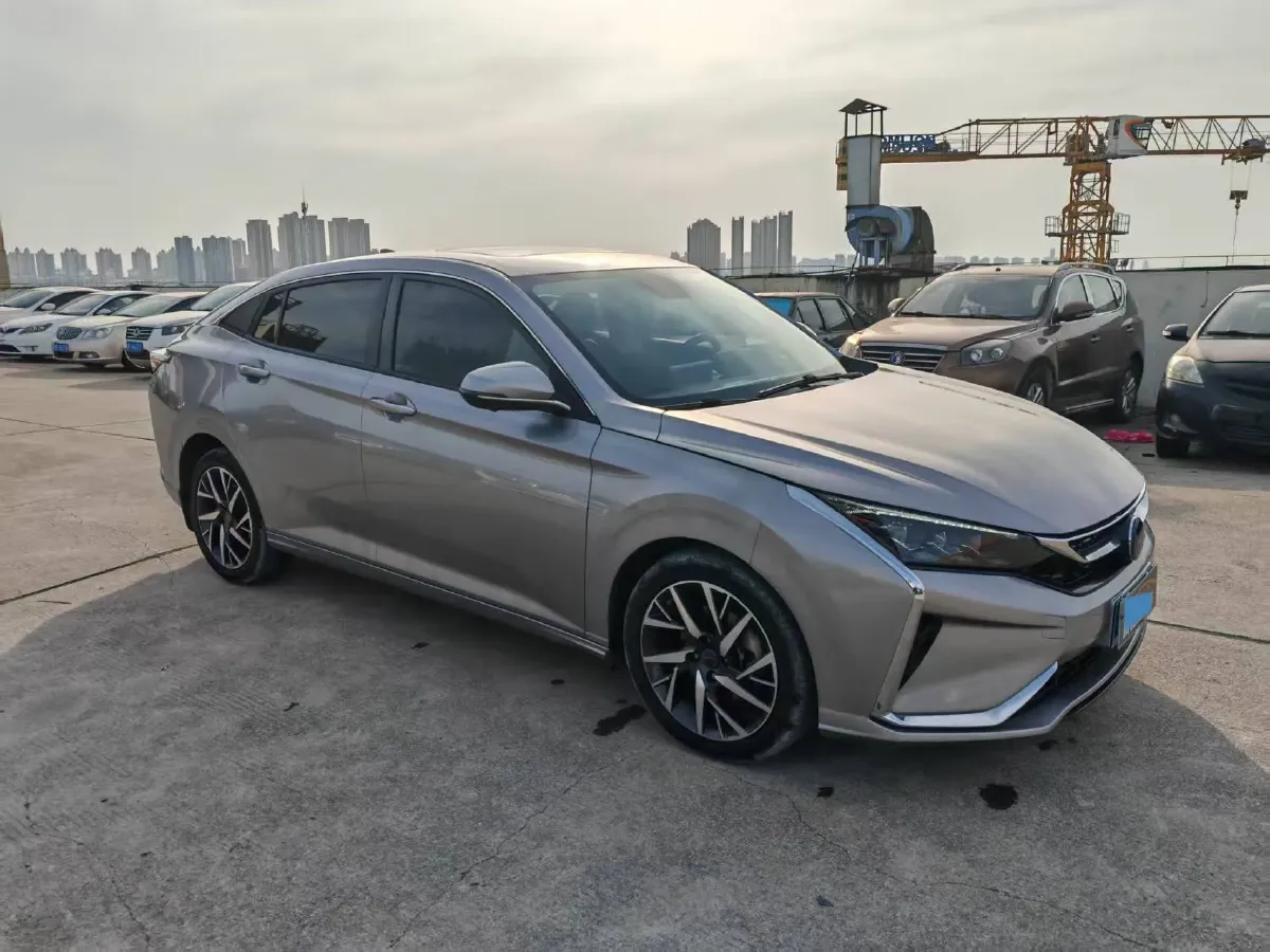 2020 DongFeng Aeolus YiXuan 1.5T 150HP L4 6DCT,autocango,china used car exporter,china ev exporter,chinese used car exporter,chinese used ev exporter