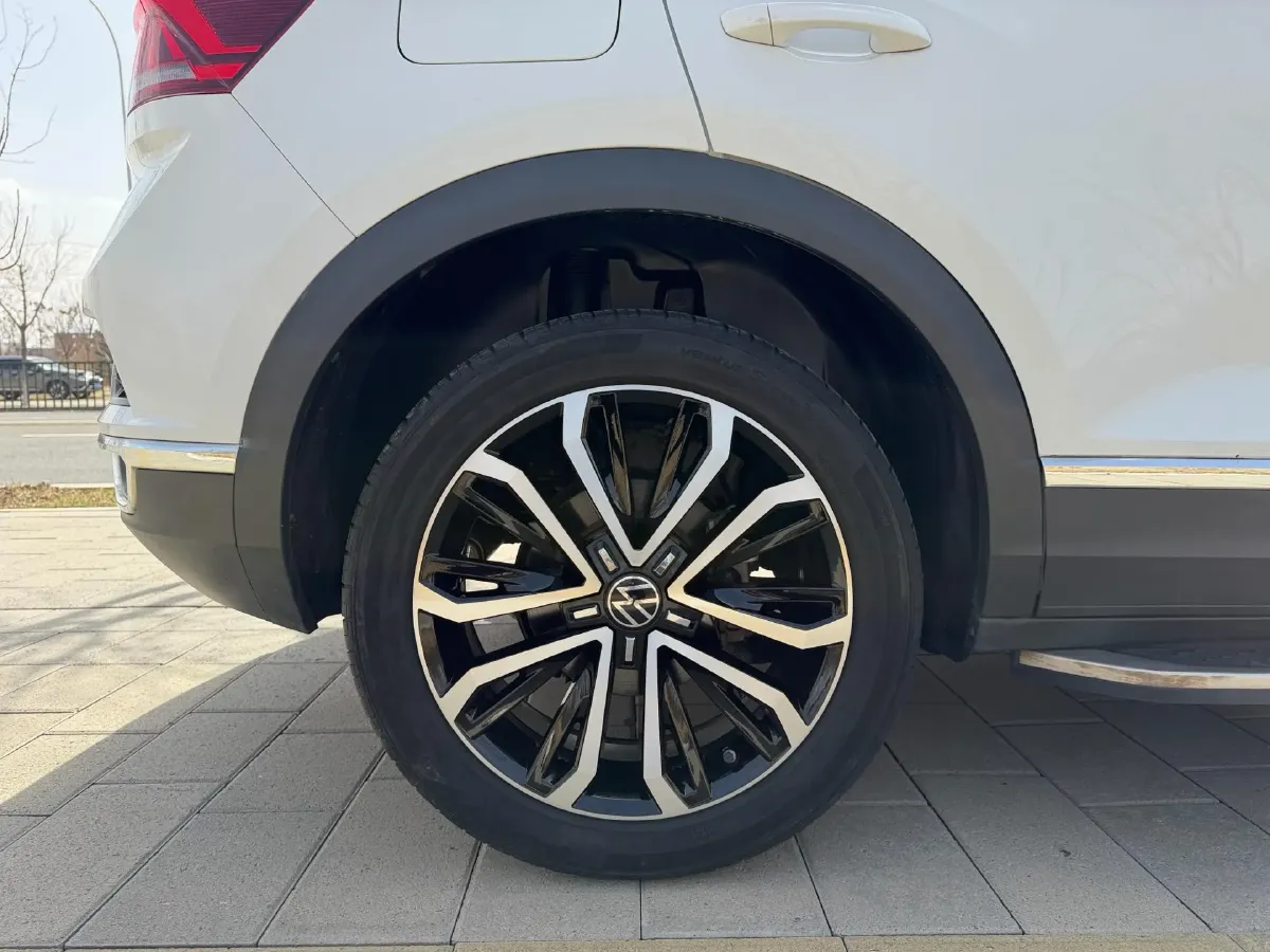 2022 Volkswagen T-Roc 1.4T 150HP L4 7DCT,autocango,china used car exporter,china ev exporter,chinese used car exporter,chinese used ev exporter